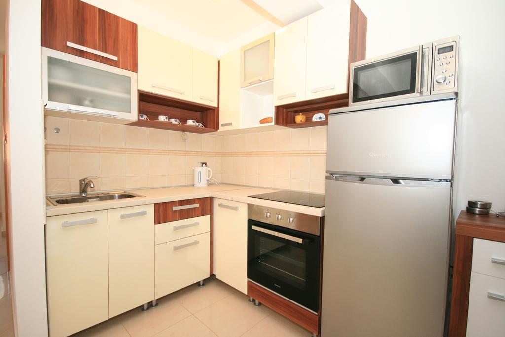 דירות באסקה Ruzmarinka 4* מראה חיצוני תמונה