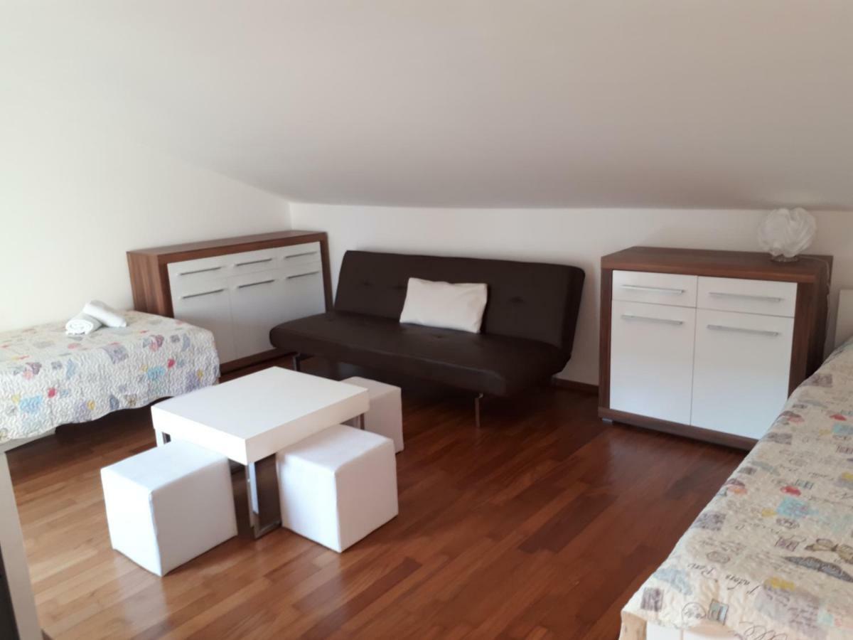 דירות באסקה Ruzmarinka 4* מראה חיצוני תמונה