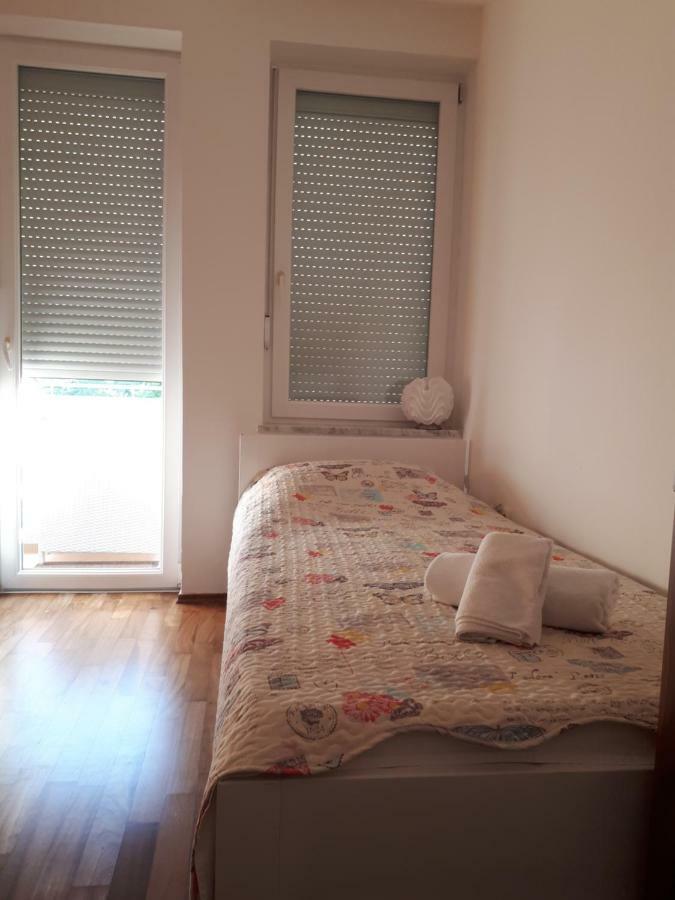 דירות באסקה Ruzmarinka 4* מראה חיצוני תמונה